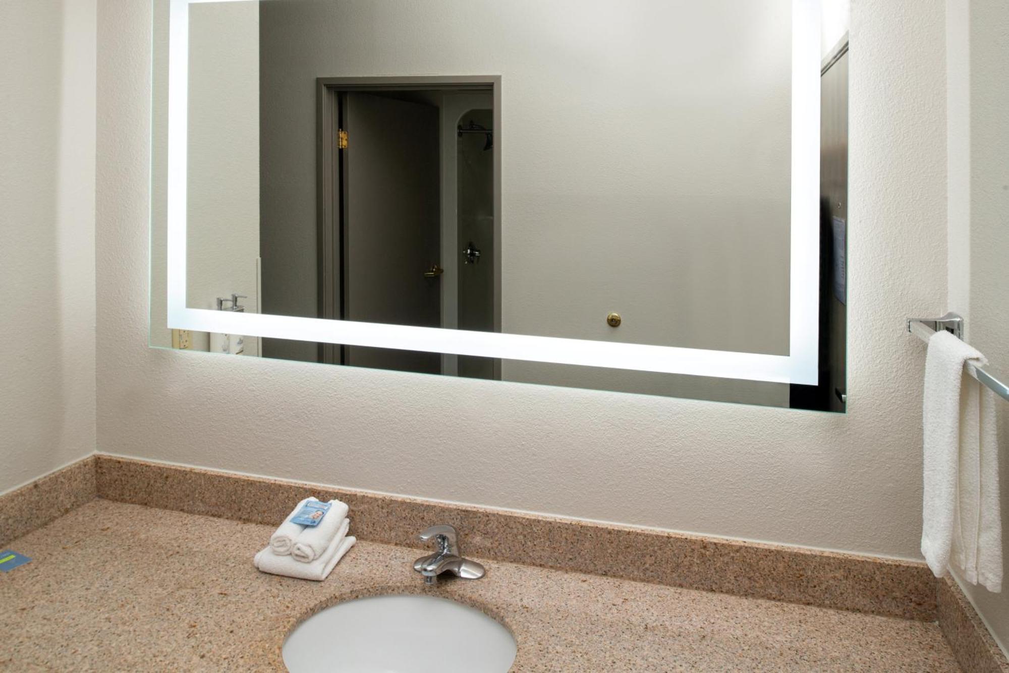 Holiday Inn Express Hotel & Suites Farmington By Ihg Экстерьер фото
