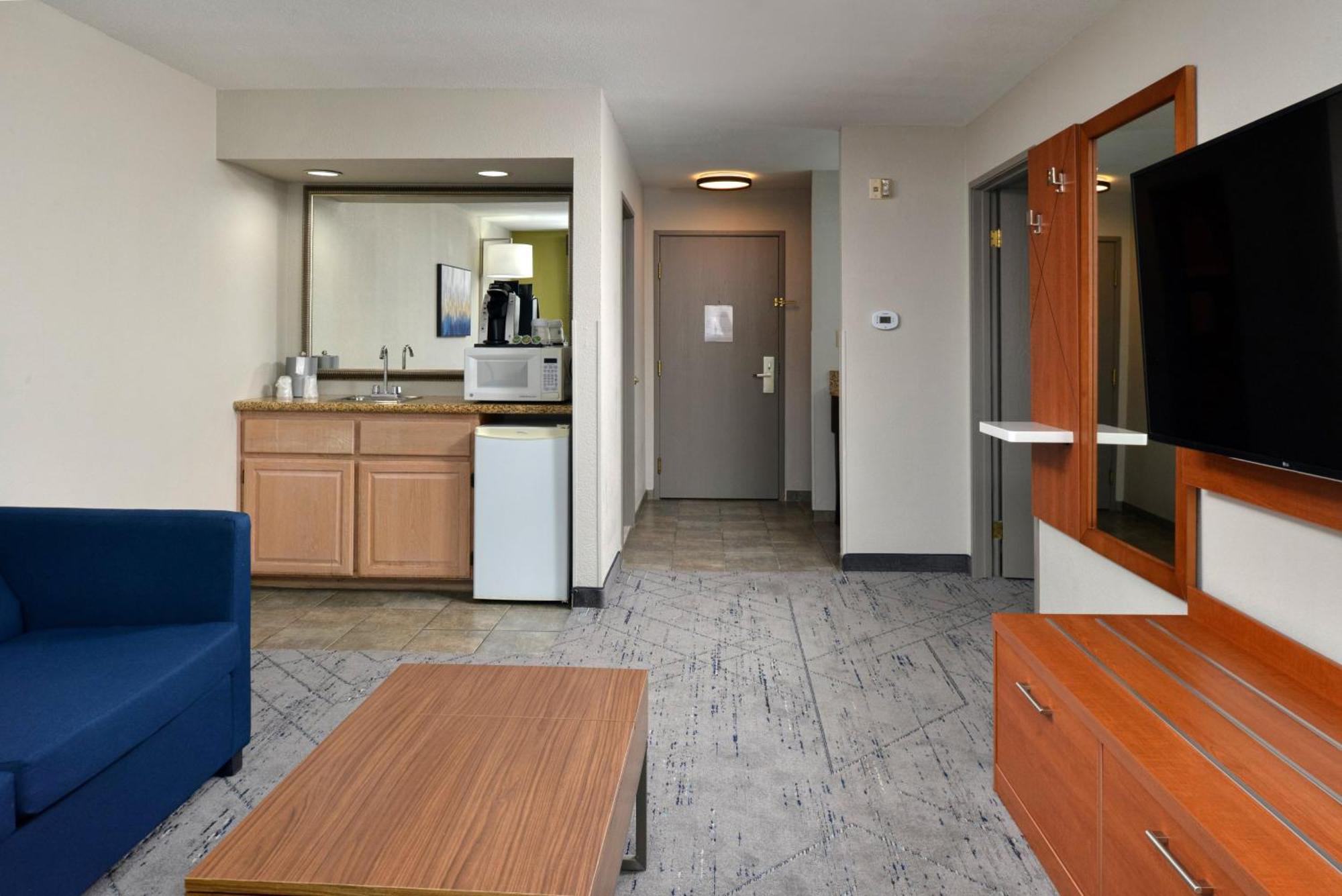 Holiday Inn Express Hotel & Suites Farmington By Ihg Экстерьер фото
