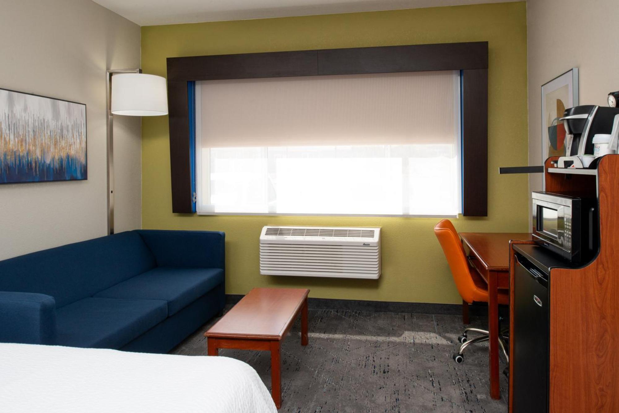 Holiday Inn Express Hotel & Suites Farmington By Ihg Экстерьер фото
