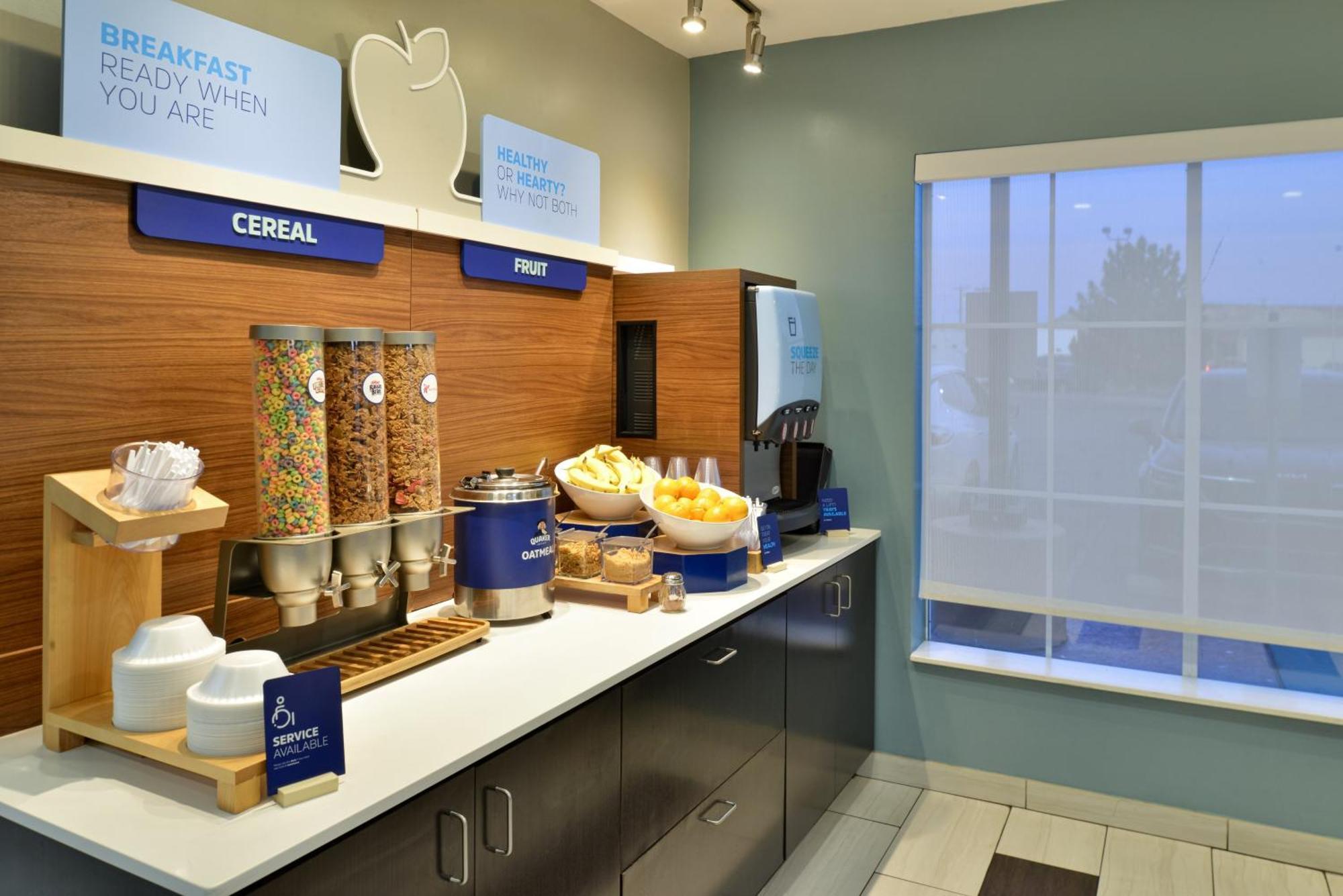 Holiday Inn Express Hotel & Suites Farmington By Ihg Экстерьер фото