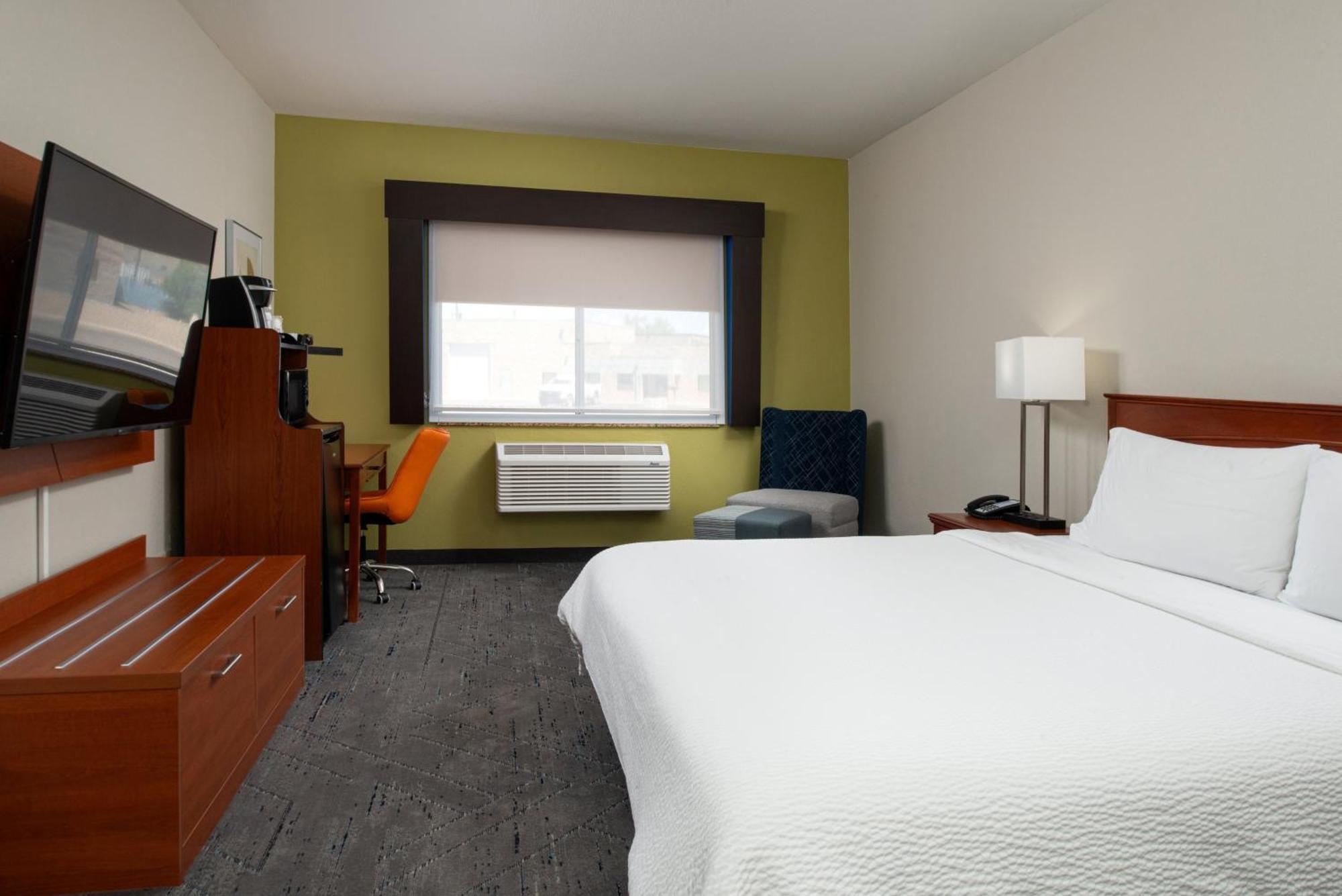 Holiday Inn Express Hotel & Suites Farmington By Ihg Экстерьер фото
