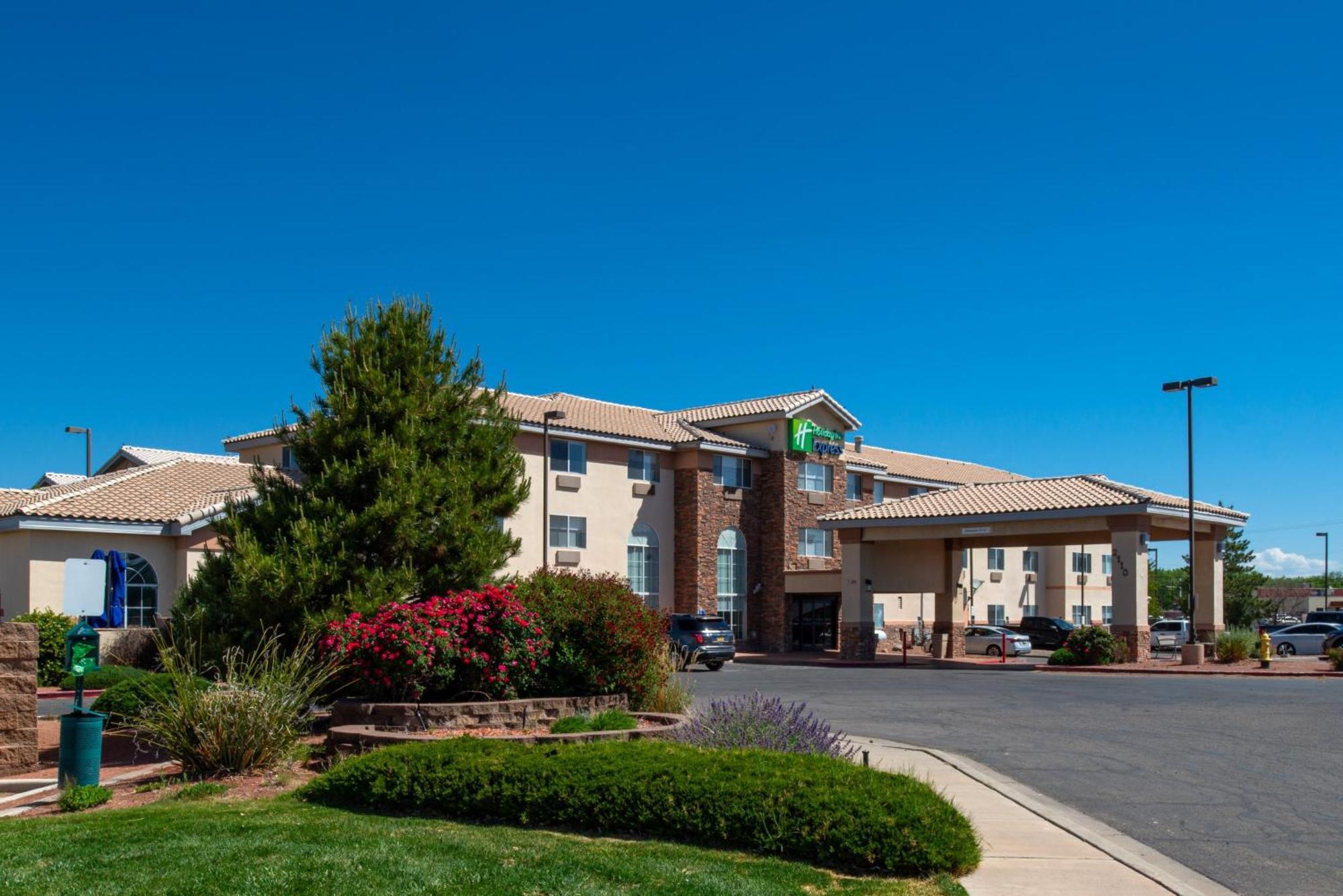 Holiday Inn Express Hotel & Suites Farmington By Ihg Экстерьер фото