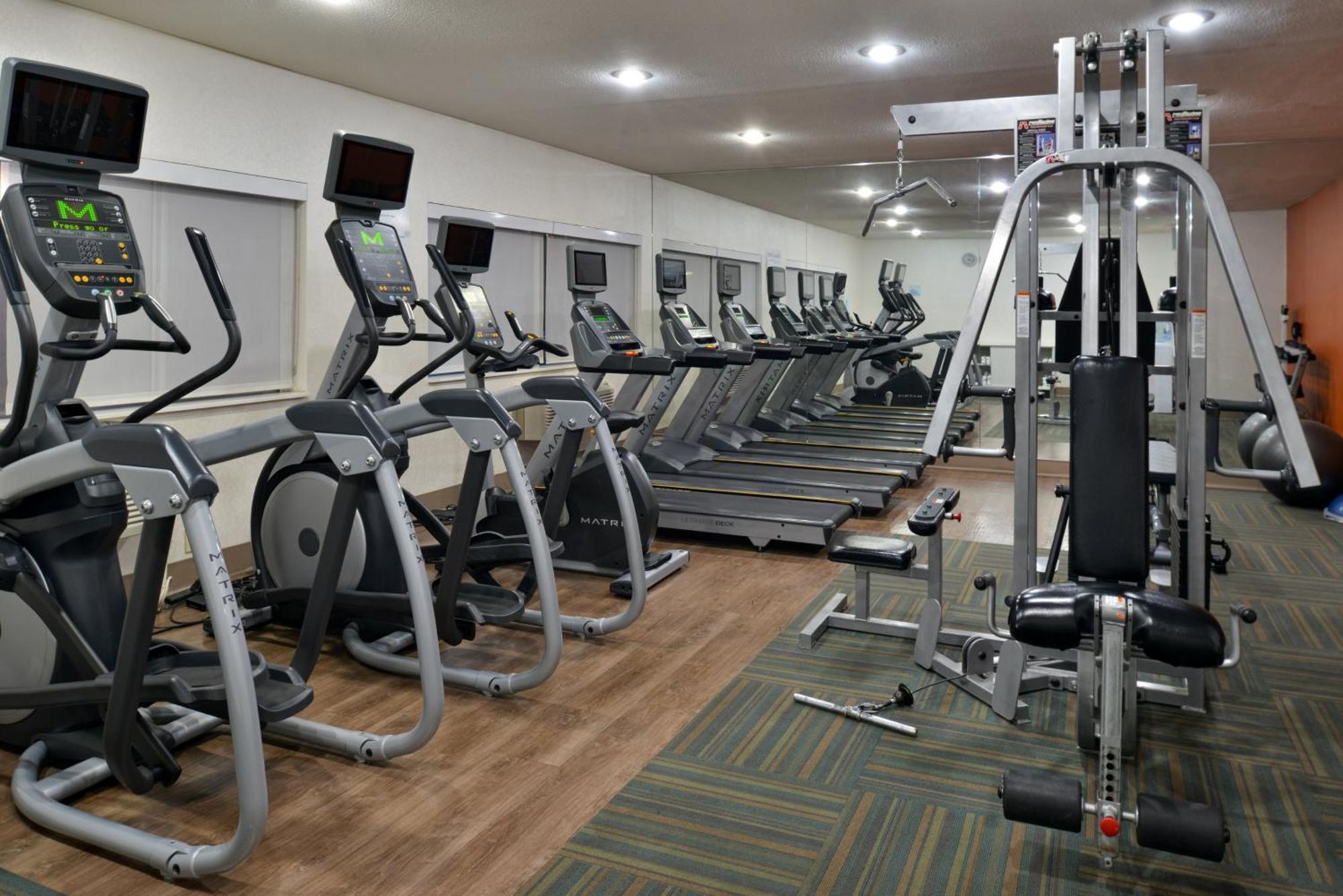 Holiday Inn Express Hotel & Suites Farmington By Ihg Экстерьер фото