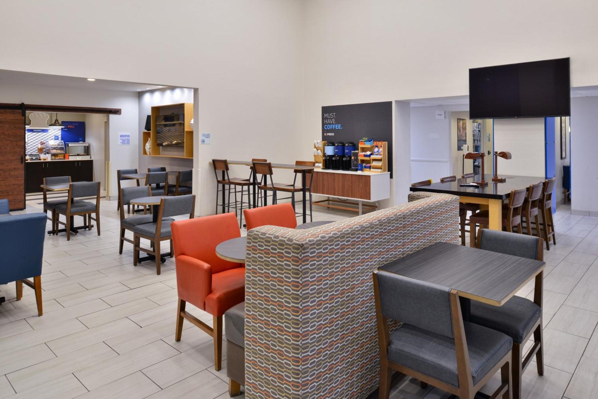 Holiday Inn Express Hotel & Suites Farmington By Ihg Экстерьер фото