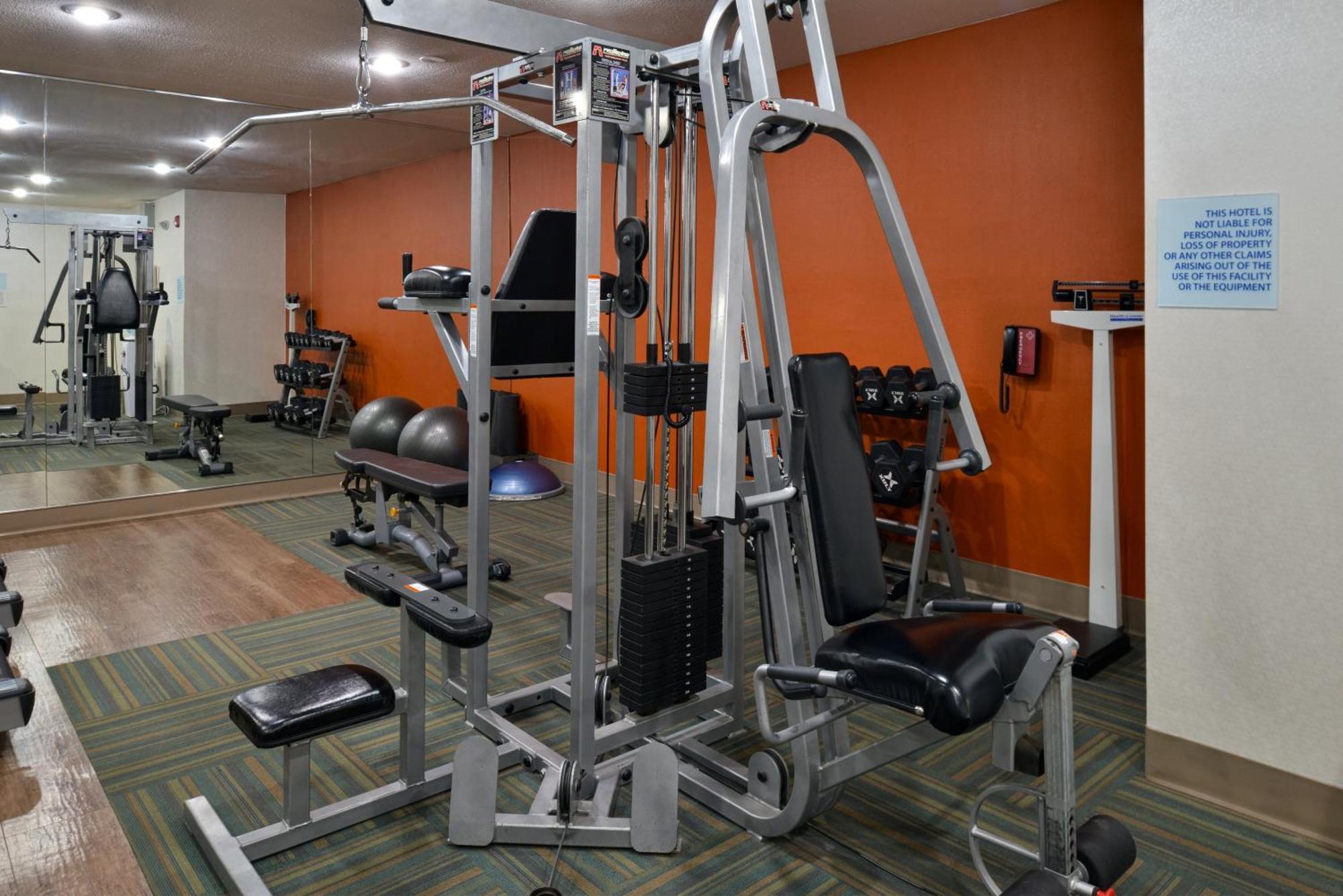Holiday Inn Express Hotel & Suites Farmington By Ihg Экстерьер фото